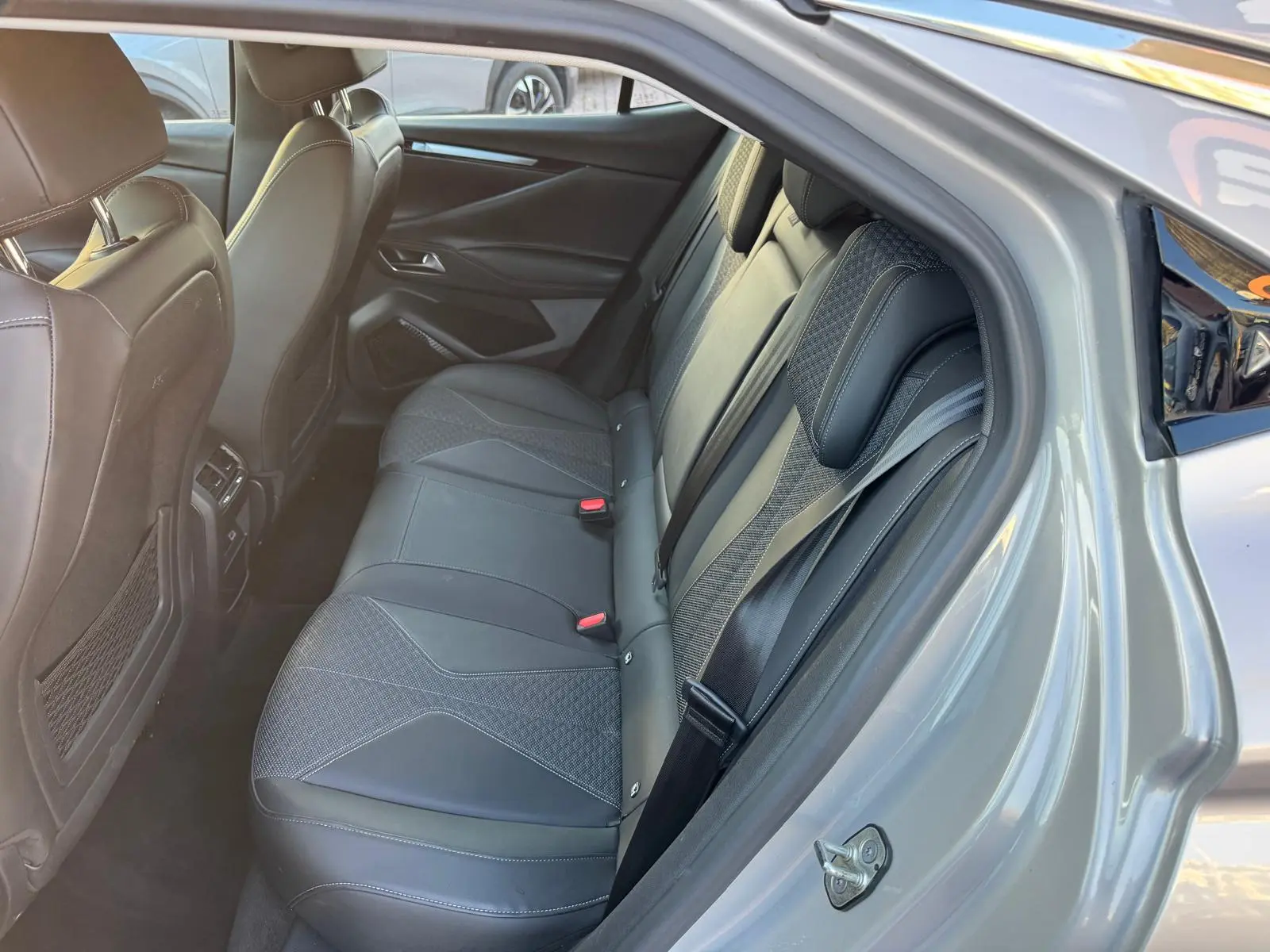 DS DS4 E-TENSE 225 OPERA 9