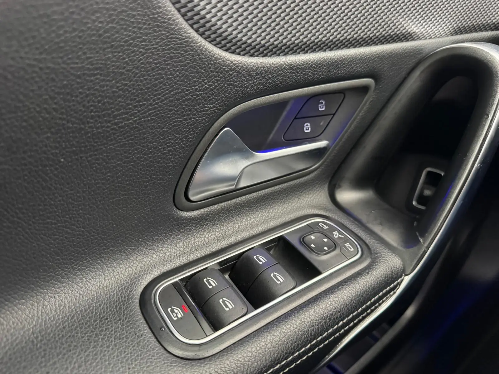 Mercedes-Benz A 180 Limousine d 7G-DCT Progressive 16