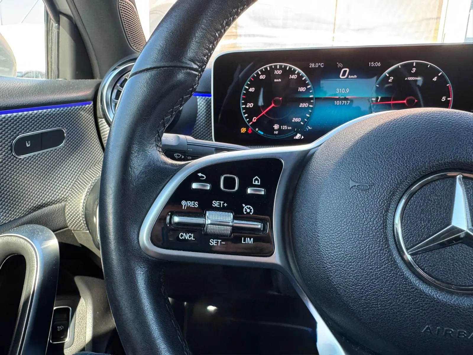 Mercedes-Benz A 180 Limousine d 7G-DCT Progressive 65