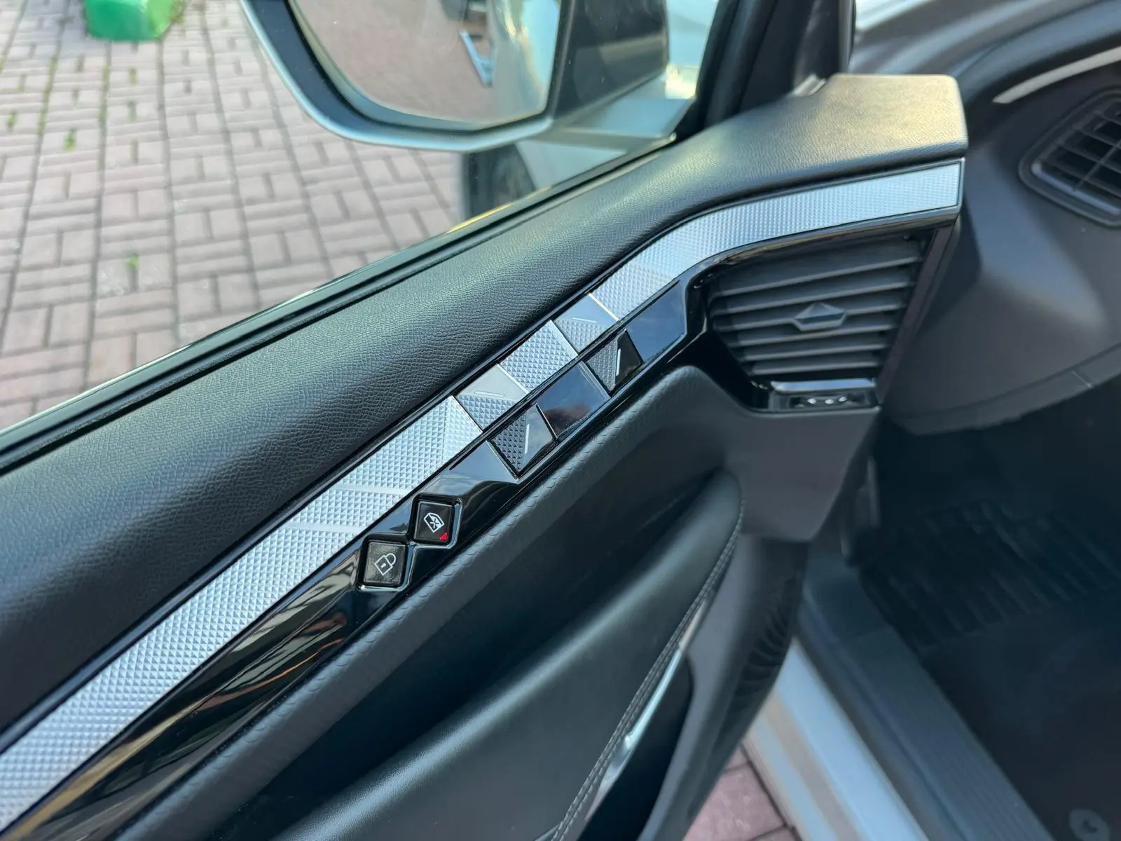 DS DS4 E-TENSE 225 OPERA 7