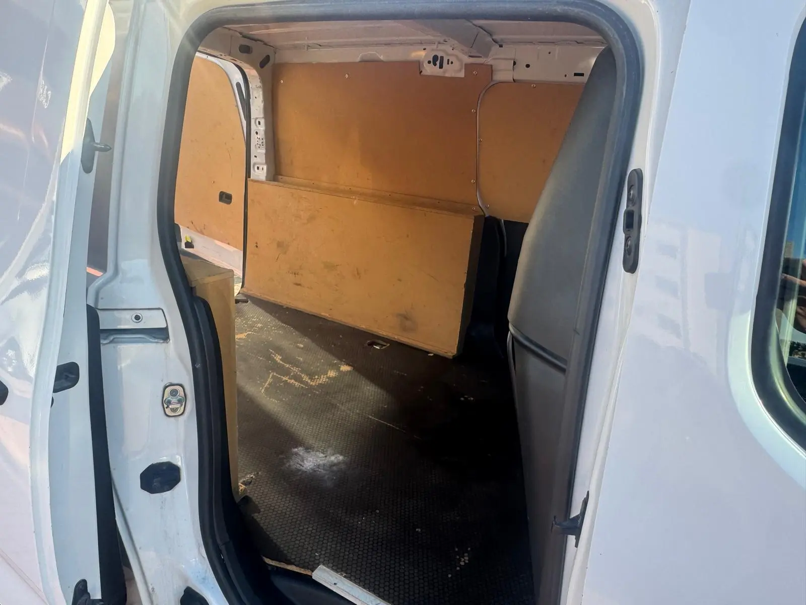 Peugeot Partner 1.5HDi Longa 9