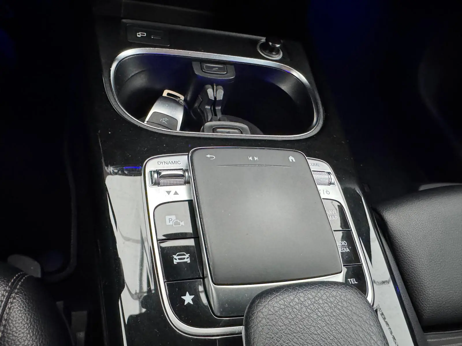 Mercedes-Benz A 180 Limousine d 7G-DCT Progressive 11