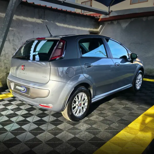 Fiat Punto Evo 1.4 Dynamic Style 4