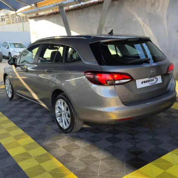 Opel Astra Sports Tourer 1.6 CDTI Dynamic Sport S/S 2