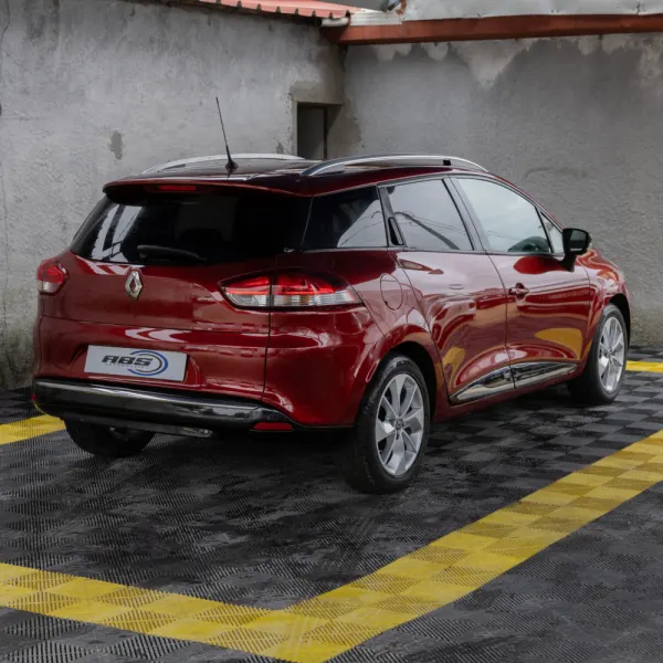 Renault Clio 1.5 dCi Limited 4