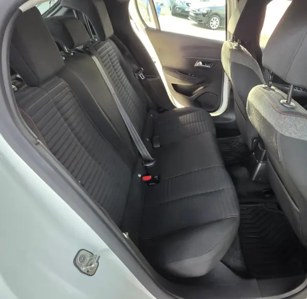 Peugeot 208 1.5 BlueHDi Active Business Pack 6