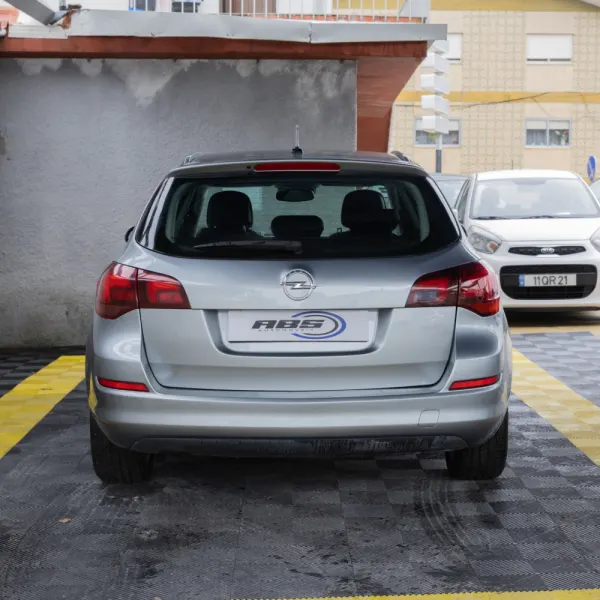 Opel Astra 1.3 CDTi Cosmo Start/Stop 6