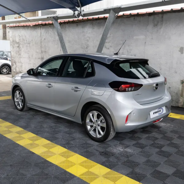 Opel Corsa 1.5 D Elegance 4