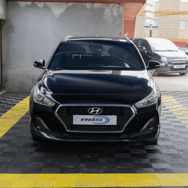 Hyundai i30 SW 1.6 CRDi Blue Comfort+Navi 3