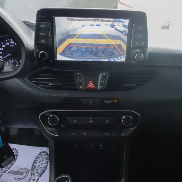 Hyundai i30 SW 1.6 CRDi Blue Comfort+Navi 18