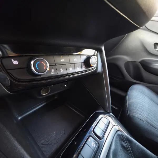 Opel Corsa 1.2 Elegance 15