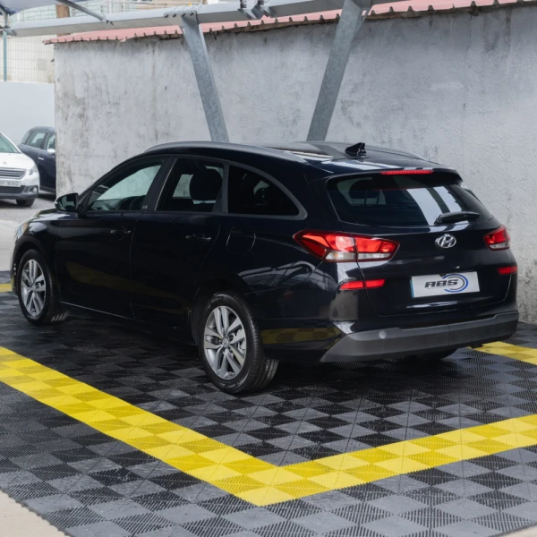 Hyundai i30 SW 1.6 CRDi Blue Comfort+Navi 2