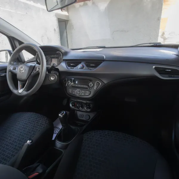 Opel Corsa 1.2 Enjoy 10