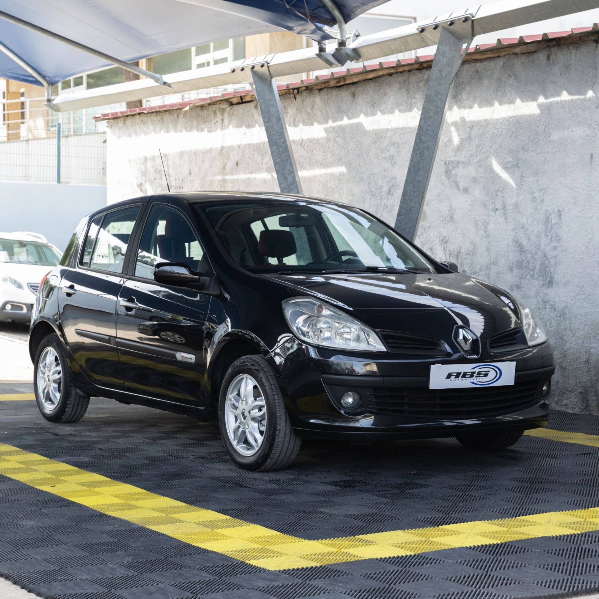 Renault Clio 1.5 dCi Rip Curl II 3