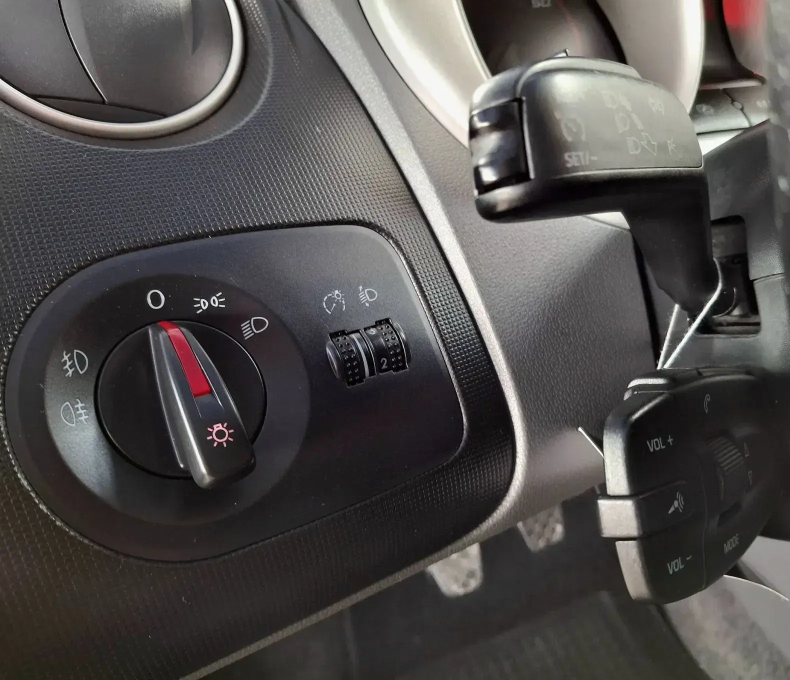 SEAT Ibiza ST 1.2 TDI Reference DPF 10