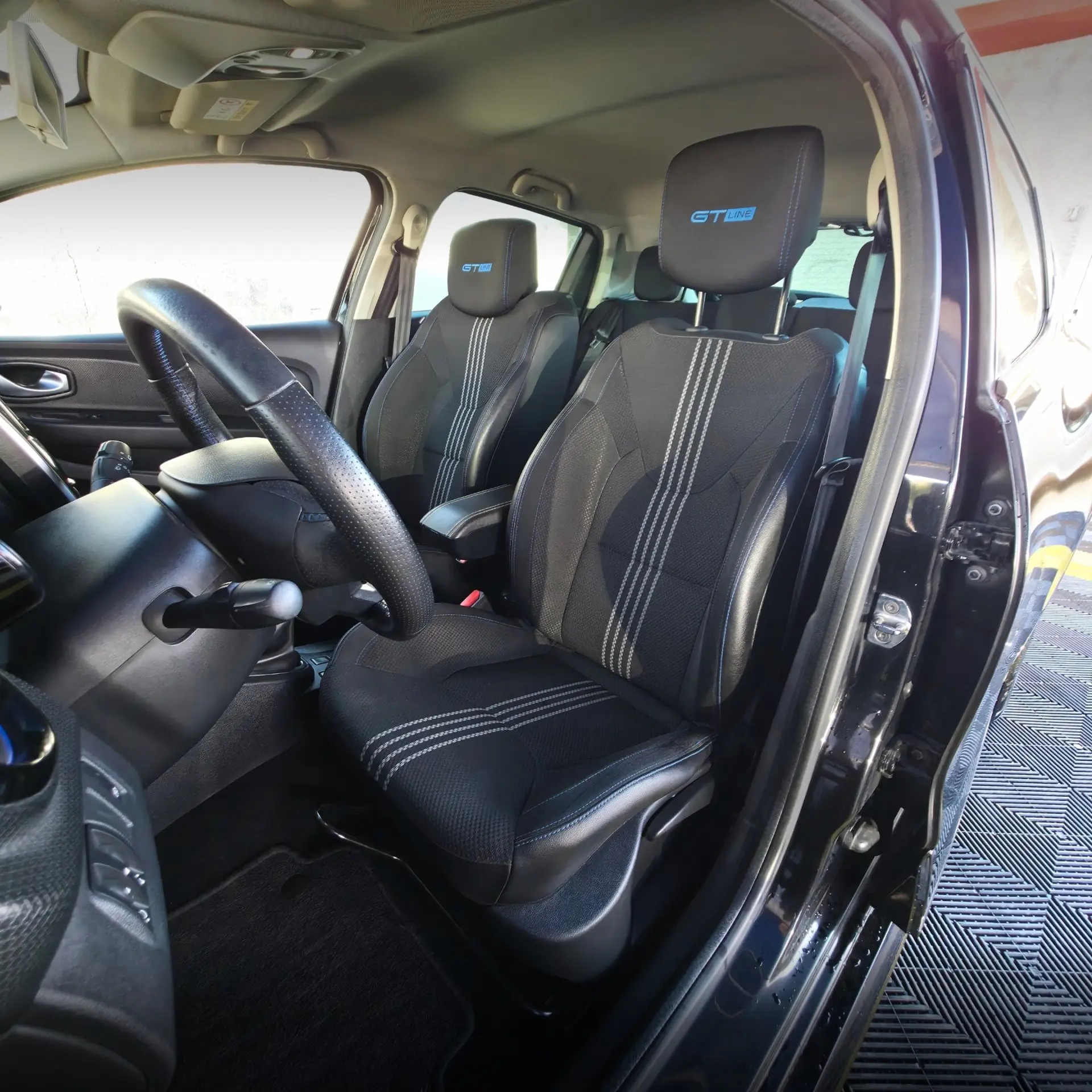 Renault Clio 0.9 TCe GT Line 19