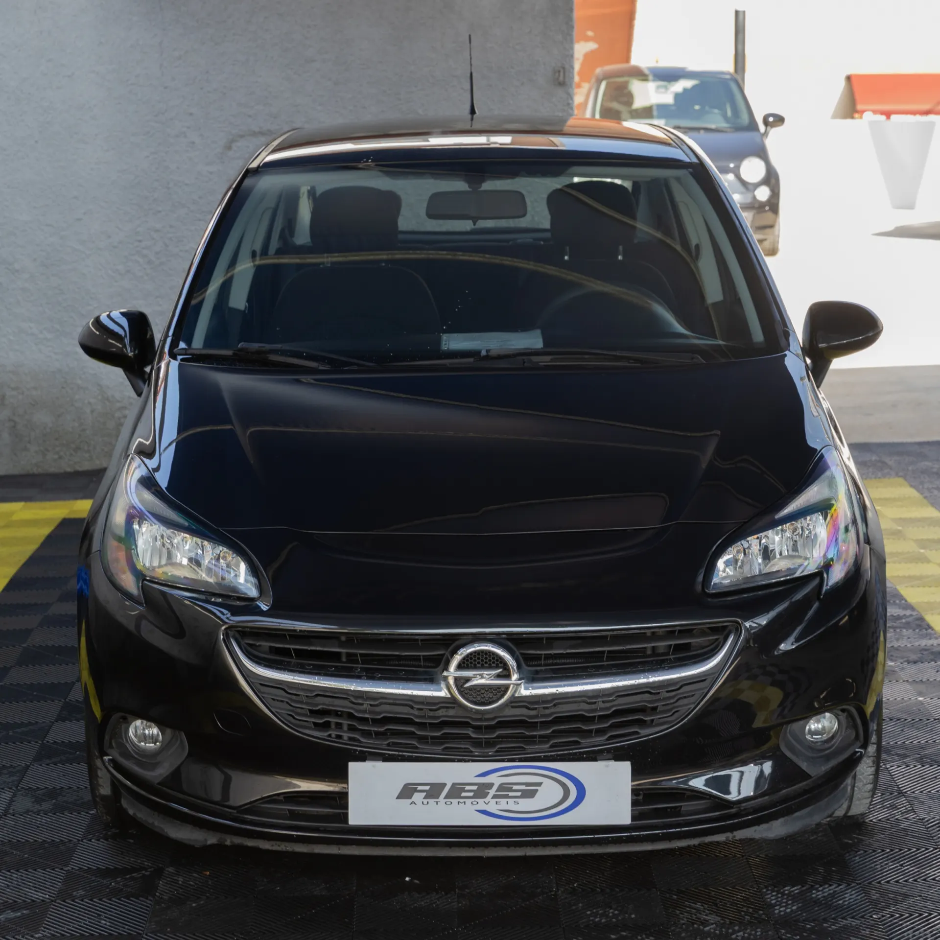 Opel Corsa 1.2 Enjoy 2