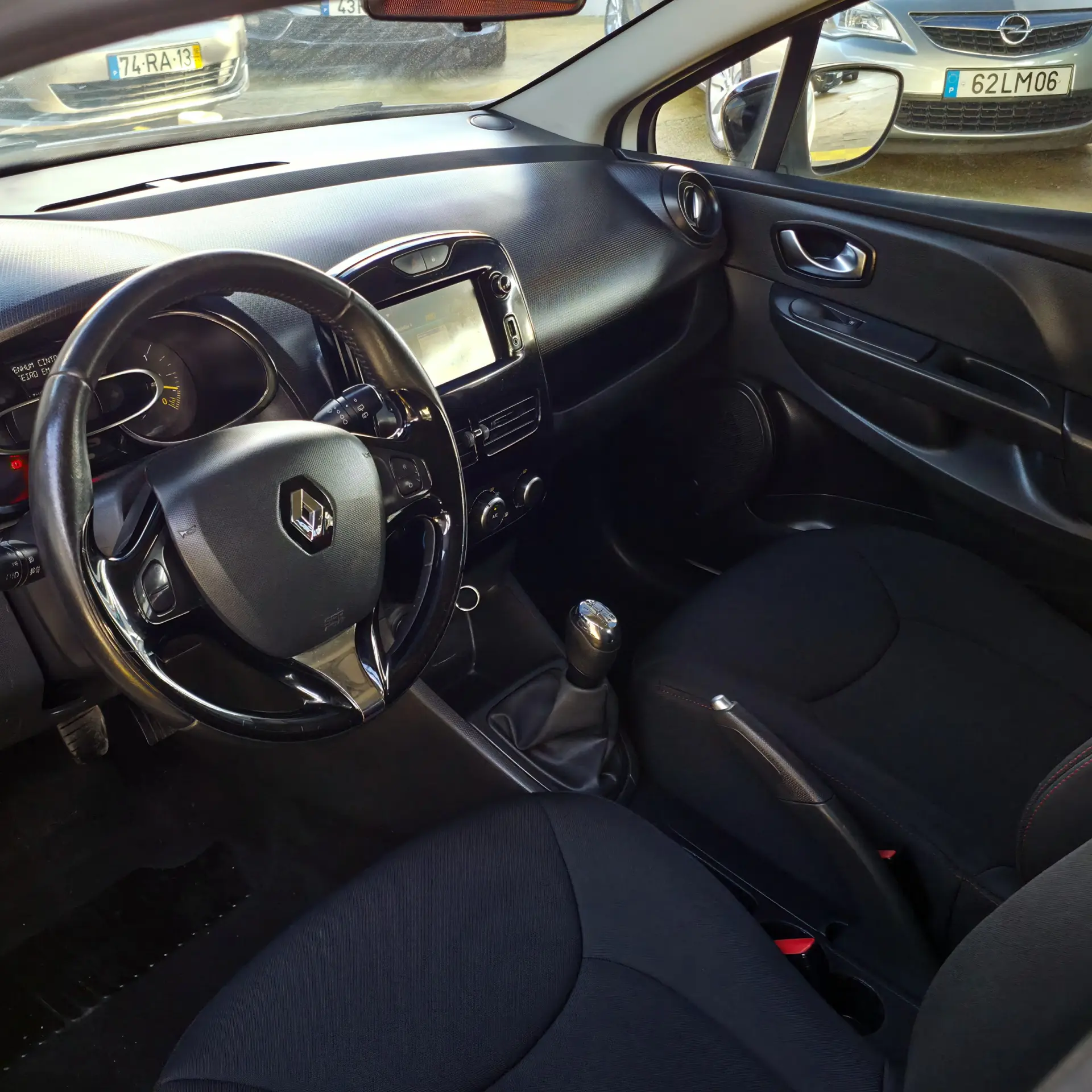 Renault Clio Dynamic S 10