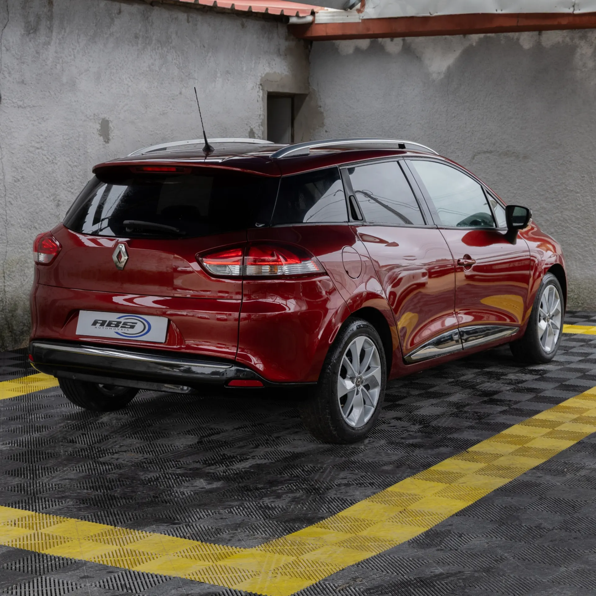 Renault Clio 1.5 dCi Limited 4