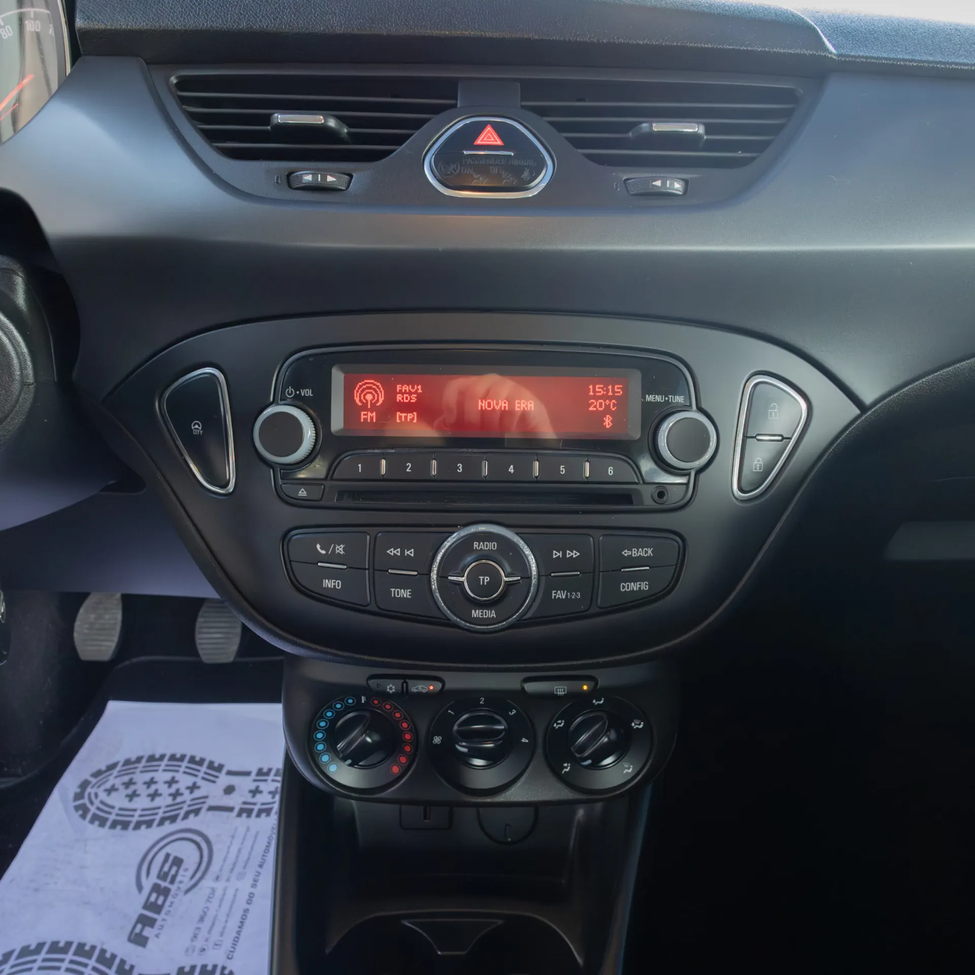 Opel Corsa 1.2 Enjoy 17