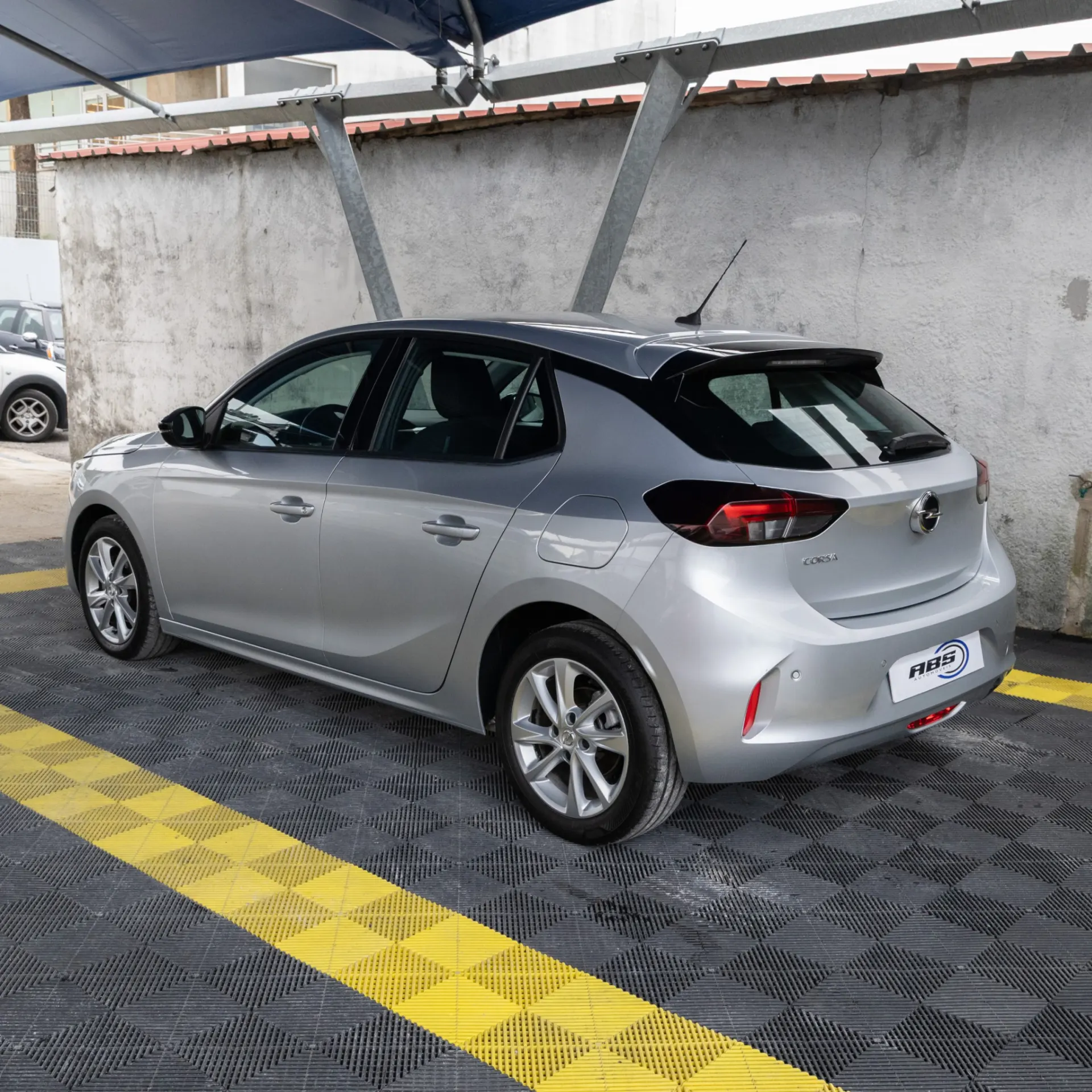 Opel Corsa 1.5 D Elegance 4