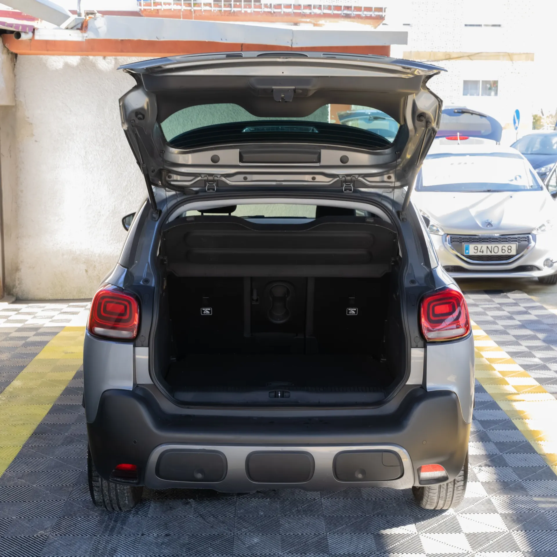 Citroën C3 Aircross 1.2 PureTech Shine 6