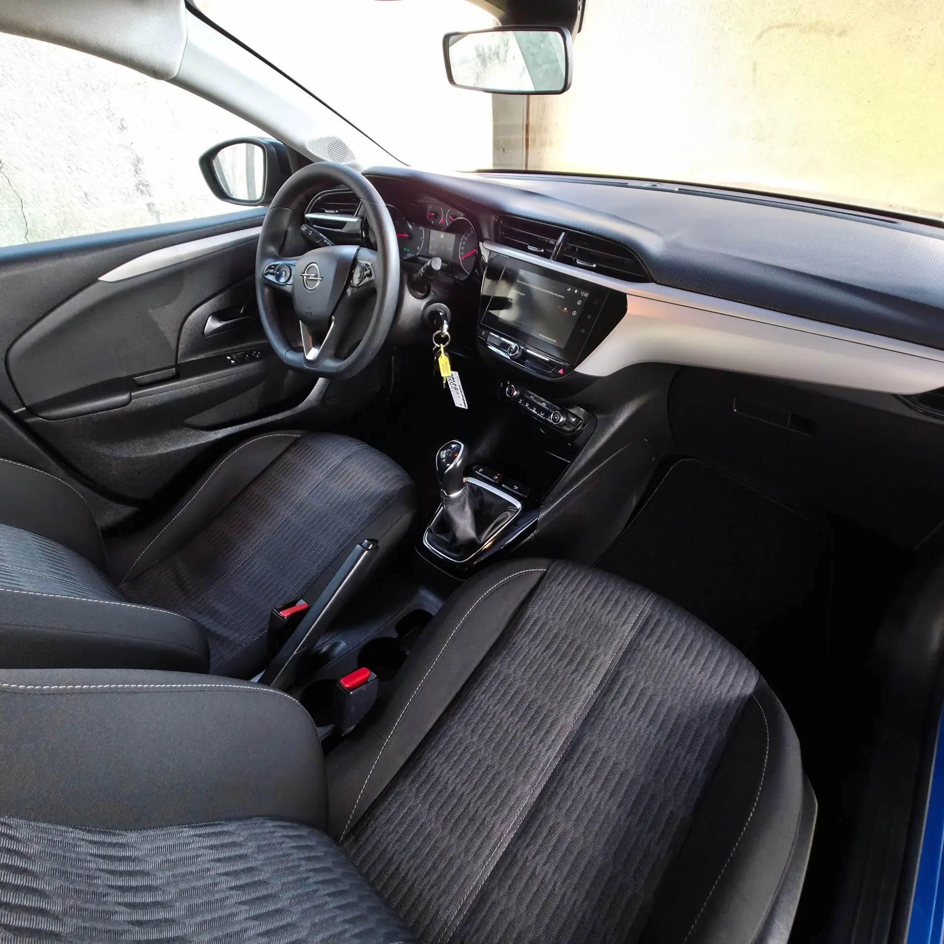 Opel Corsa 1.2 Elegance 9