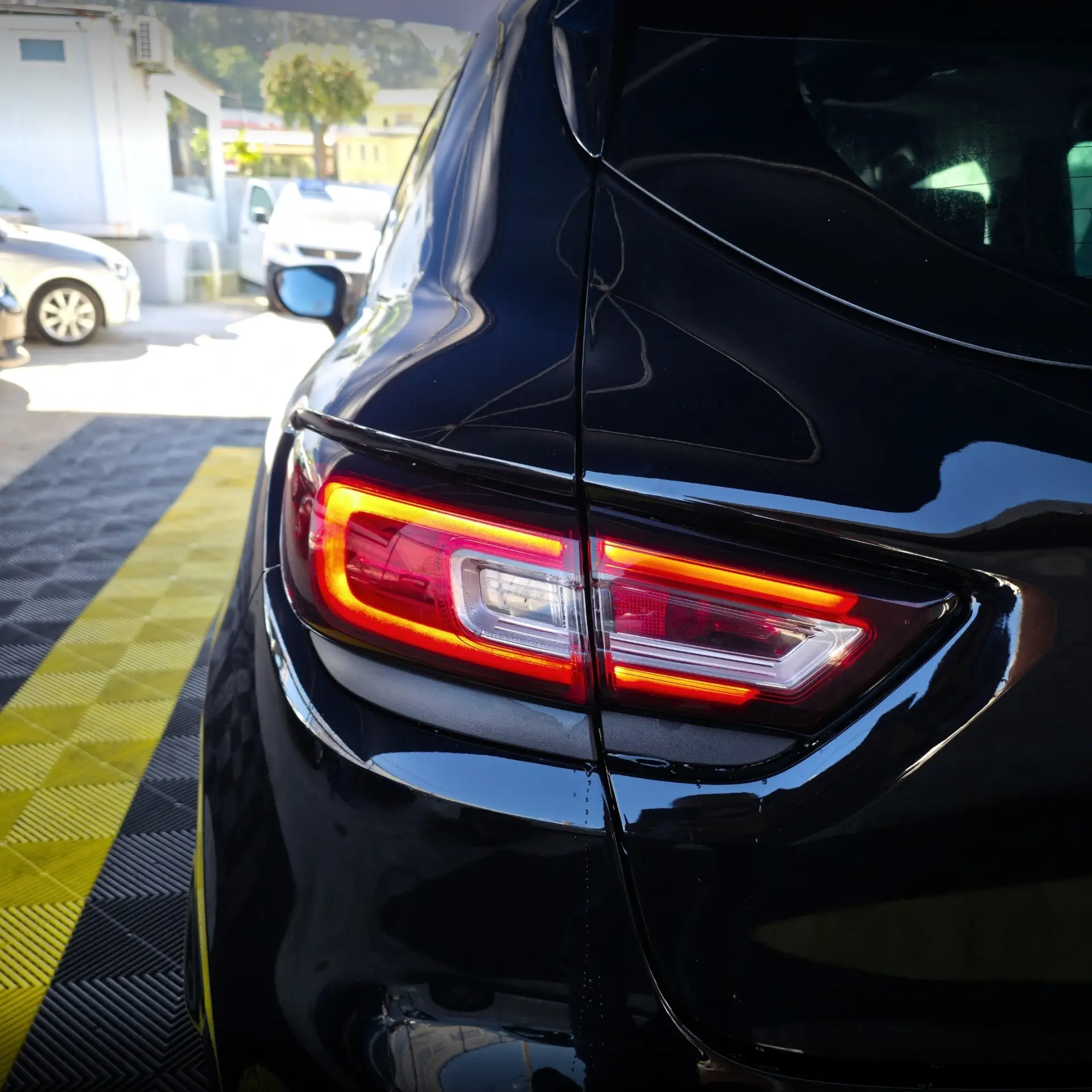 Renault Clio 0.9 TCe GT Line 8