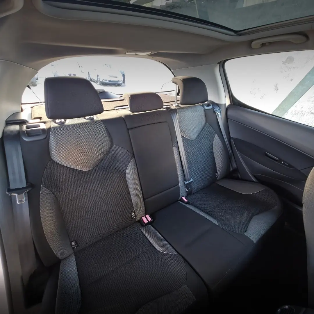 Peugeot 308 1.6 HDi Executive CMP6 11