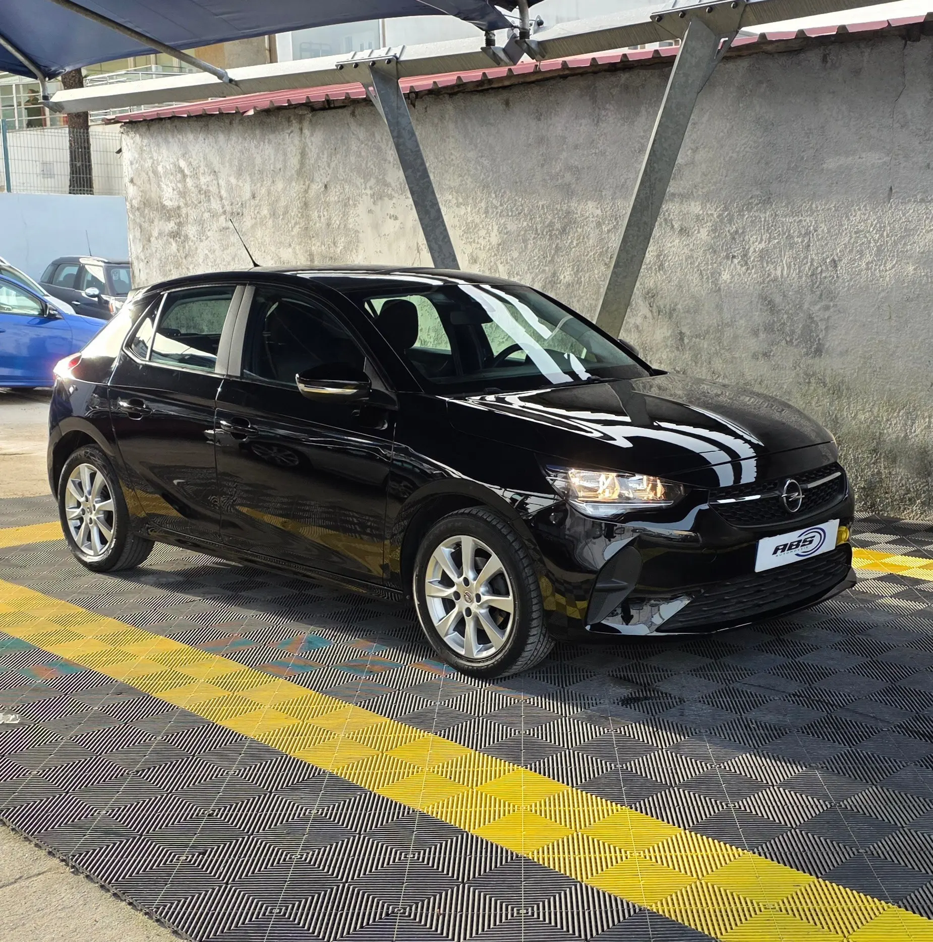 Opel Corsa 1.2 Elegance 3