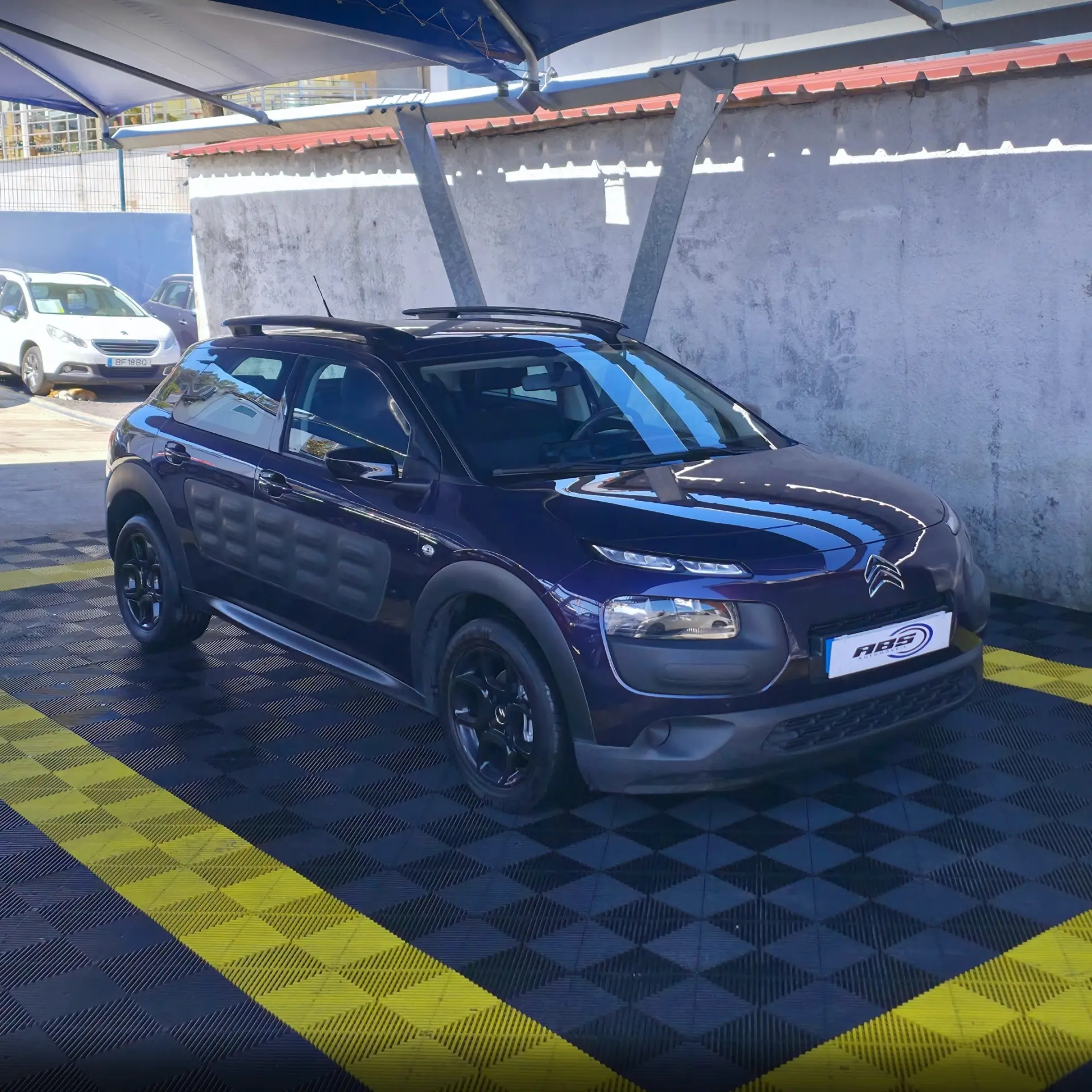 Citroën C4 Cactus 1.2 PureTech Shine 3
