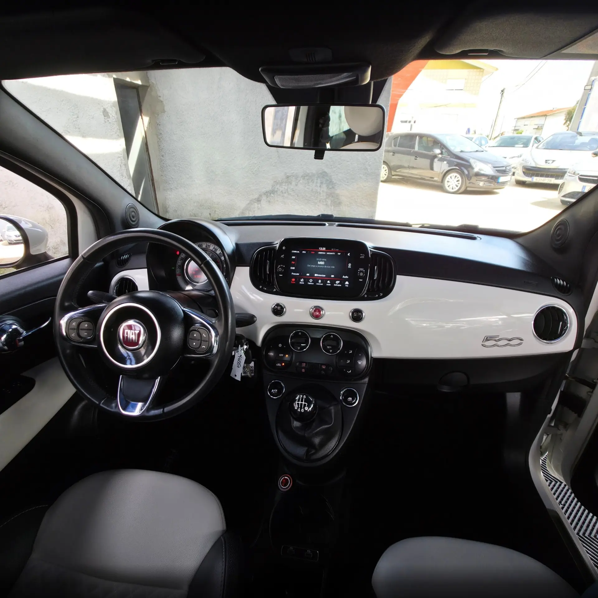 Fiat 500 1.0 Hybrid Icon 12