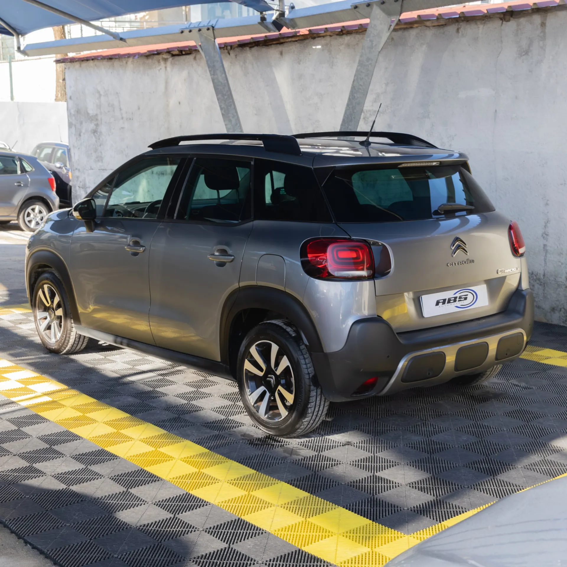 Citroën C3 Aircross 1.2 PureTech Shine 3