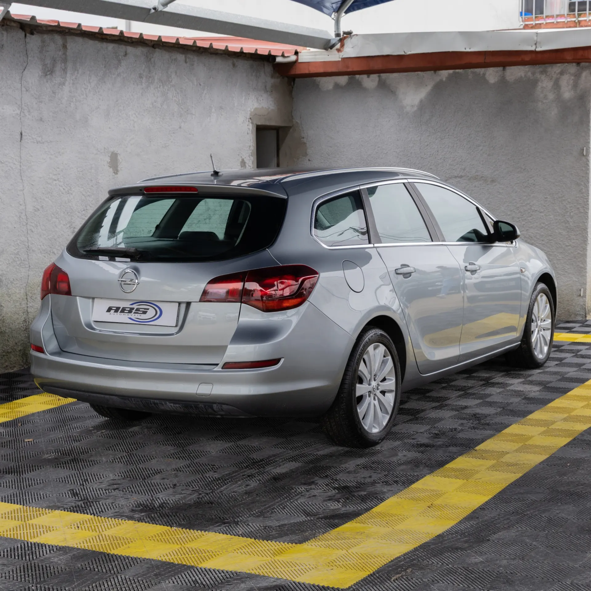 Opel Astra 1.3 CDTi Cosmo Start/Stop 4