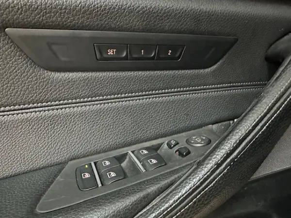 BMW 520 d Pack M Auto 20