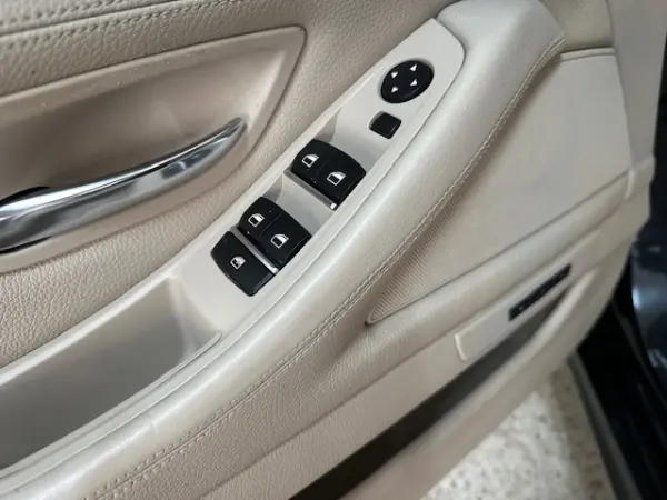 BMW 520 d Pack M Auto 17