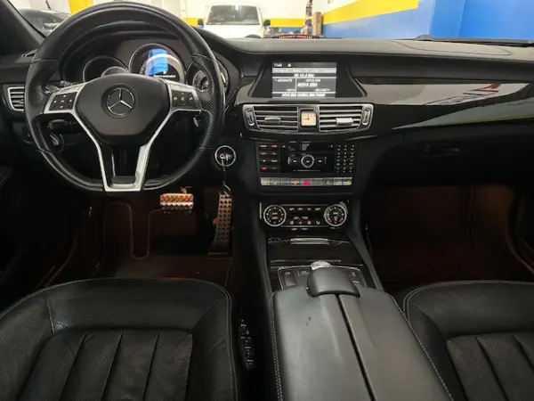 Mercedes-Benz CLS 350 CDI BlueEfficiency 11