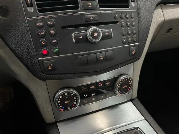 Mercedes-Benz C 200 CDi Avantgarde 13