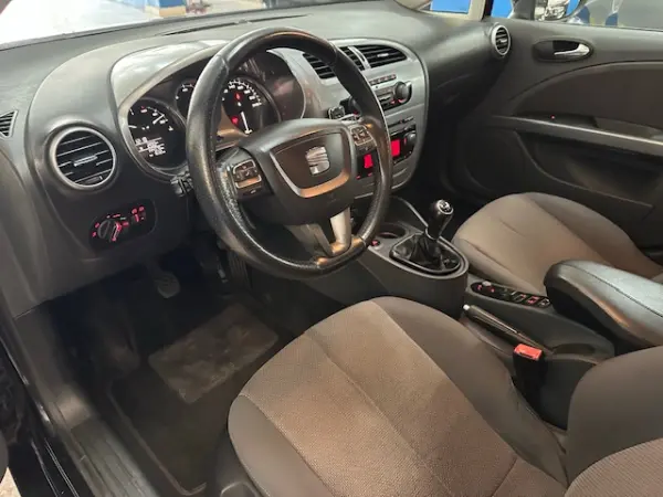 SEAT Leon 1.6 TDI ECOMOTIVE Style 10