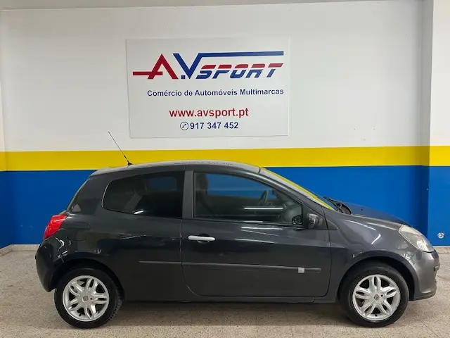 Renault Clio 1.2 16V Dynamique 2