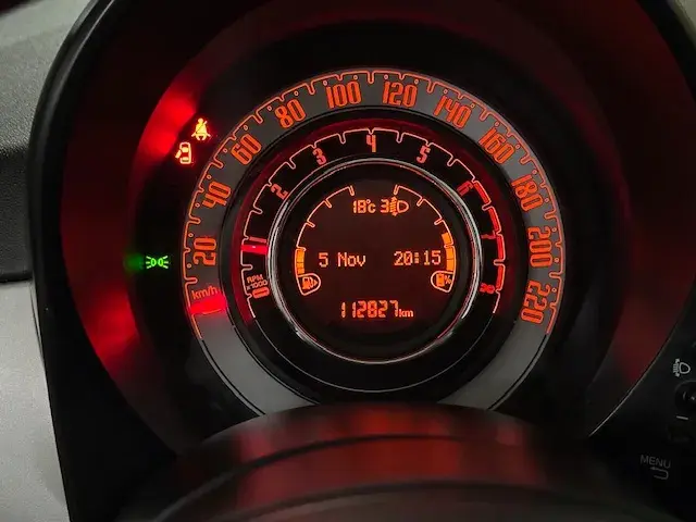 Fiat 500C 1.0 Hybrid Connect 17