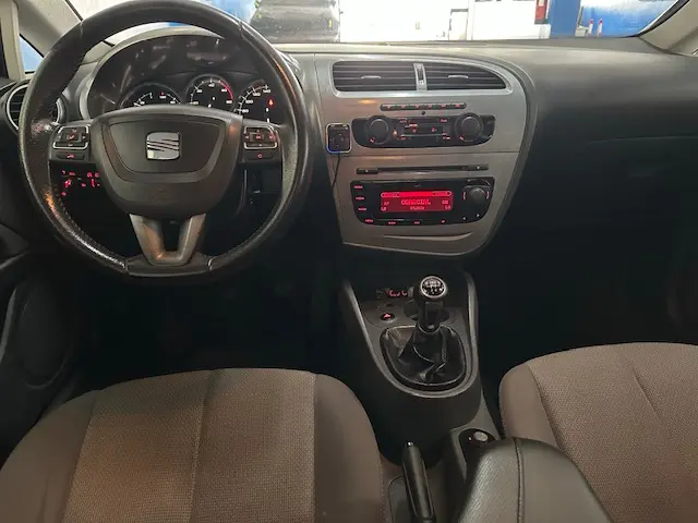 SEAT Leon 1.6 TDI ECOMOTIVE Style 9