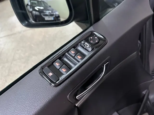 Peugeot 807 2.0 HDi Navteq 23