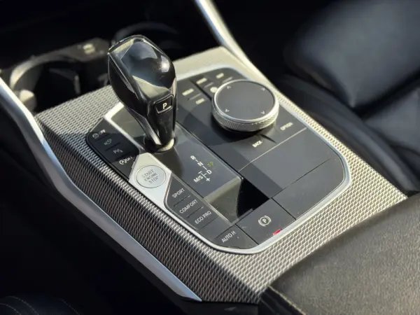 BMW 320 d Pack Desportivo M Auto 3