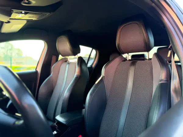 Peugeot 208 1.5 BlueHDi GT 15