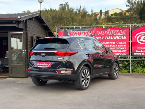 Kia Sportage 1.7 CRDi 9