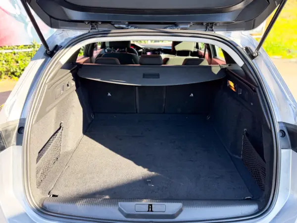 Peugeot 308 SW 1.5 BlueHDi Active EAT8 12