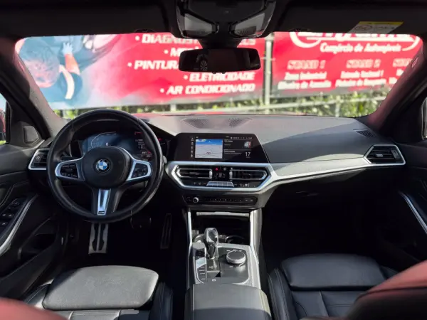 BMW 320 d Pack Desportivo M Auto 13