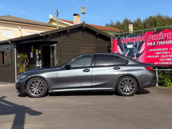 BMW 320 d Pack Desportivo M Auto 6