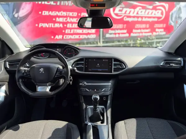 Peugeot 308 1.5 BlueHDi 12